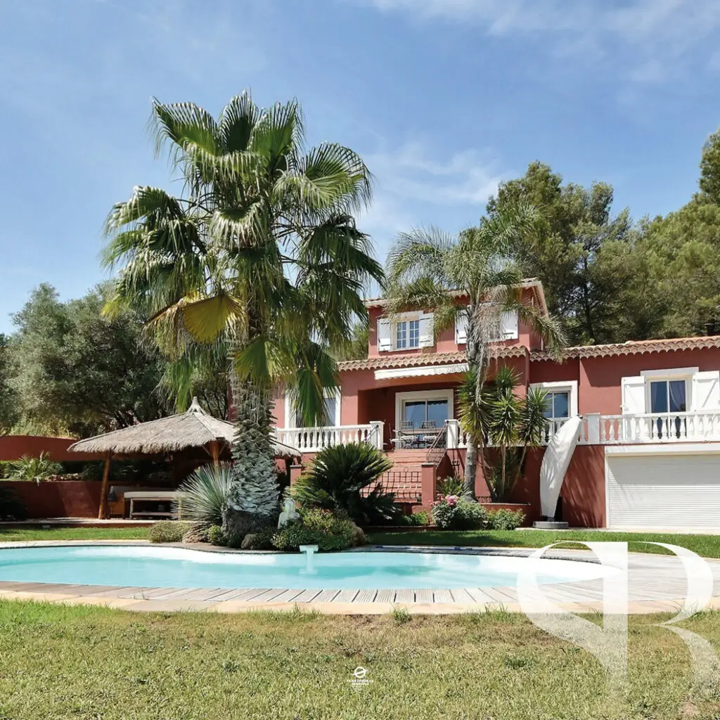 expert immobilier littoral varois, expertise immobiliere var, spécialiste immobilier var, achat immobilier var, vente villa var, achat villa var, villa avec piscine var